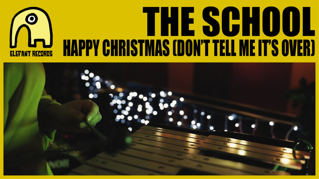 Imagen destacada de video: Happy Christmas [Don't Tell Me It's Over] [Video-Clip]